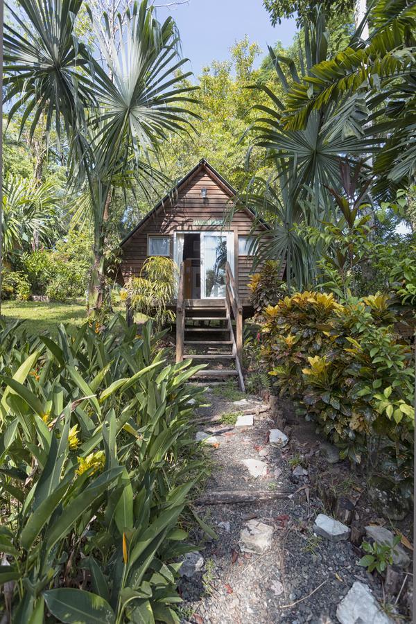 Hotel Hacienda Tijax Jungle Logde Rio Dulce Exterior photo